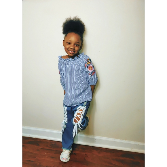 Bloom - Picture 2 of 4